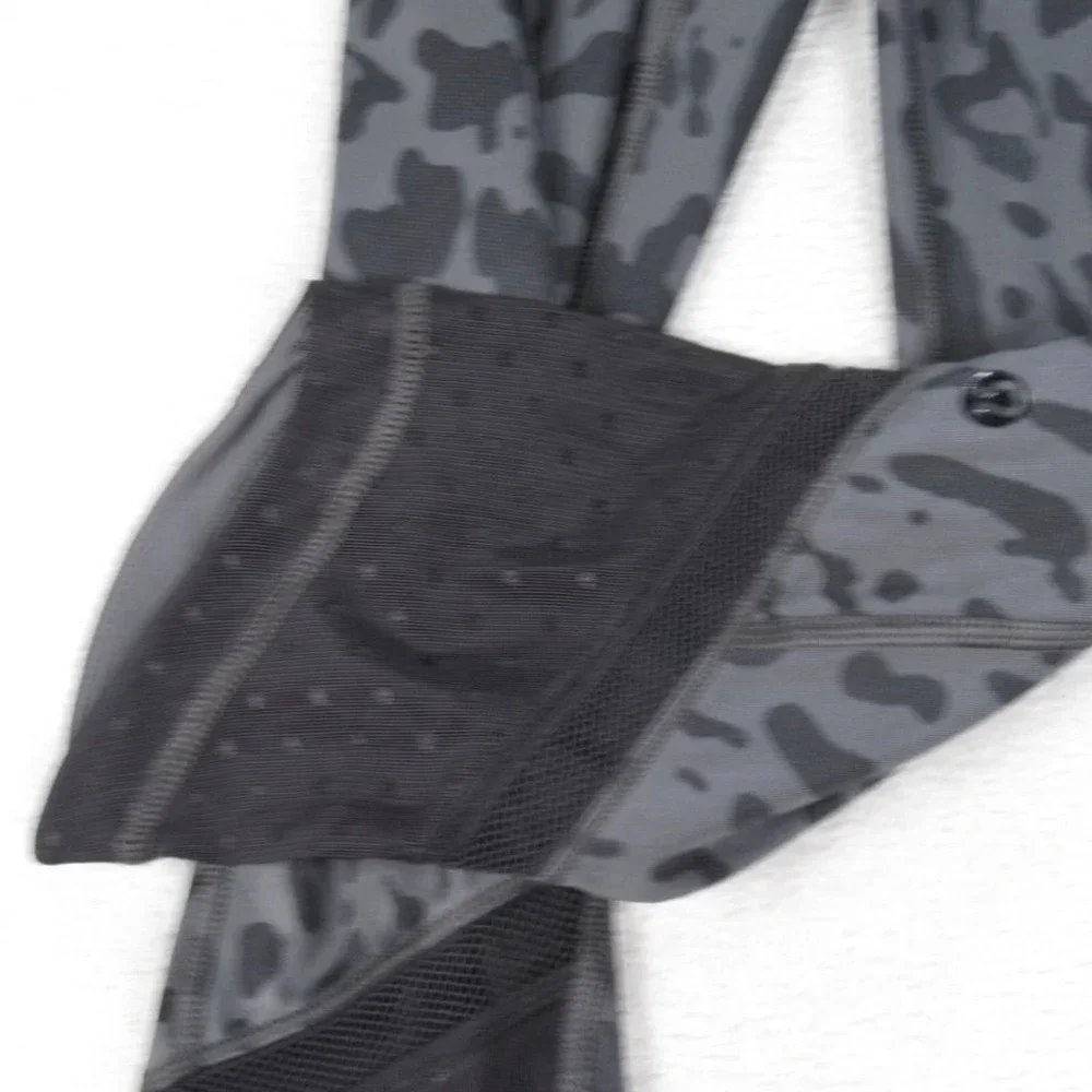Lululemon Leggings Womens 4‎ Black Just Breathe Yoga Animal Print Pocket Cropped